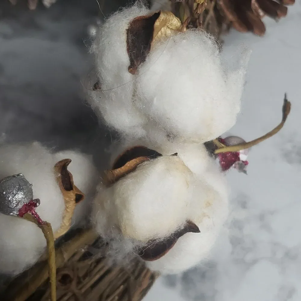 NWT Eve Christmas Cotton Wreath‎